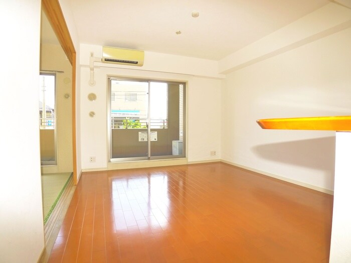 ＩＮＳＵＲＡＮＣＥＢＬＤＧ．Ⅷの物件内観写真