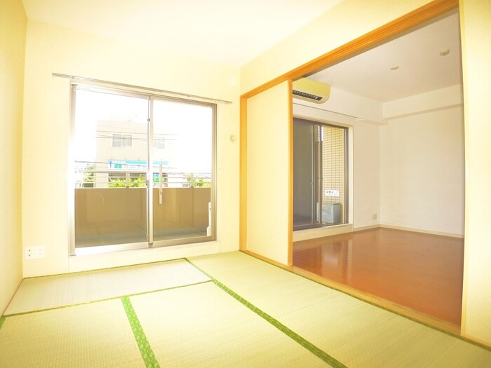 ＩＮＳＵＲＡＮＣＥＢＬＤＧ．Ⅷの物件内観写真