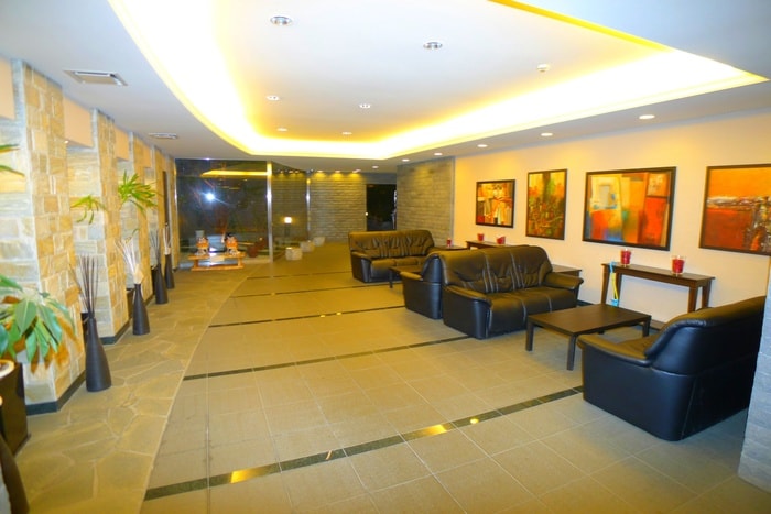 ＩＮＳＵＲＡＮＣＥＢＬＤＧ．Ⅷの物件外観写真