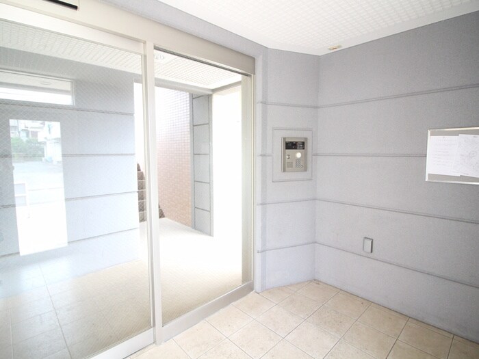 メゾンノ－ブルの物件外観写真