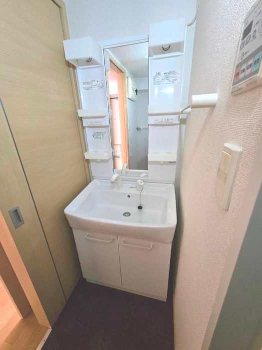 メゾンノ－ブルの物件内観写真