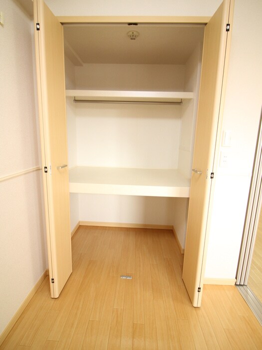 メゾンノ－ブルの物件内観写真