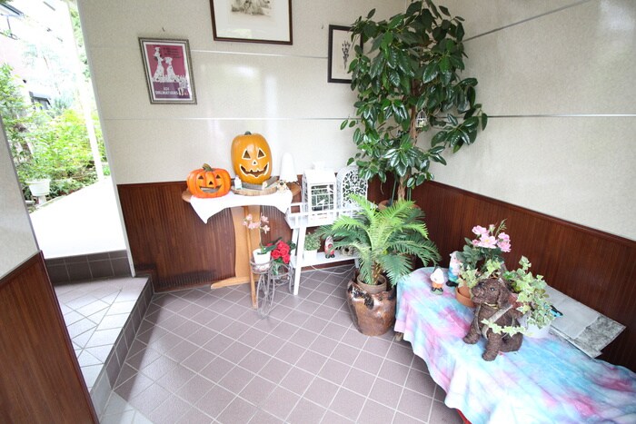 クレセントコンフォ－トの物件外観写真