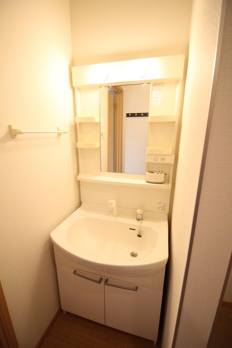 クレセントコンフォ－トの物件内観写真