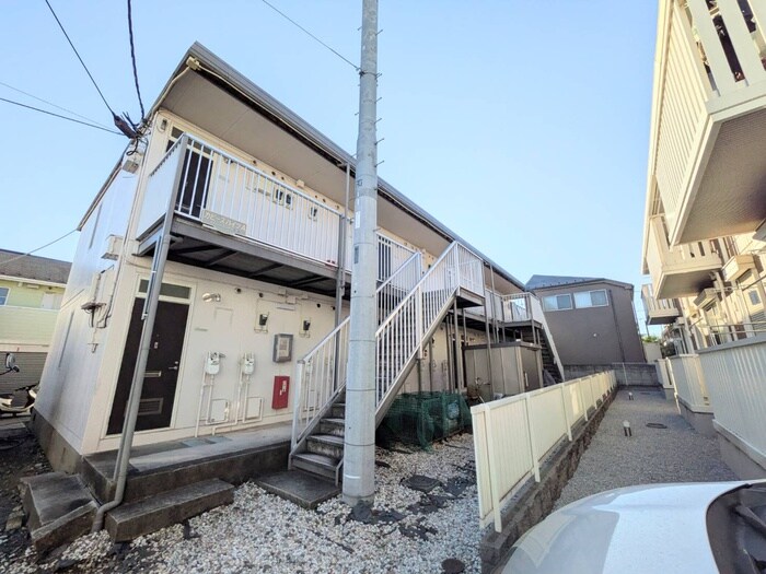 カピースハイツ Ａ棟の物件外観写真