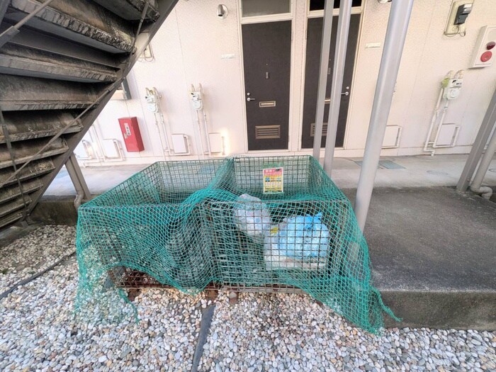 カピースハイツ Ａ棟の物件外観写真