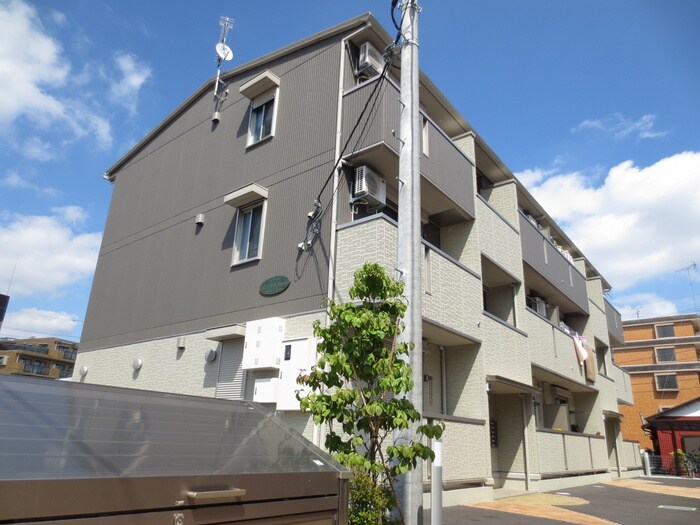 ﾒｿﾞﾝﾄﾞ･ｿﾚｰﾕHiguchiの物件外観写真