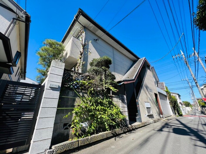 小俣ハウスの物件外観写真