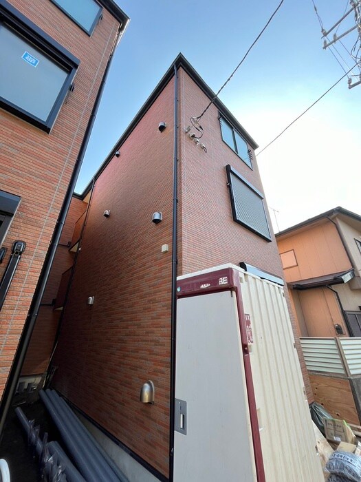 ベイルーム京急久里浜の物件外観写真