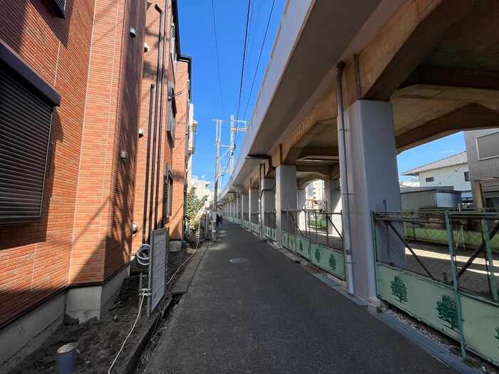 ベイルーム京急久里浜の物件外観写真