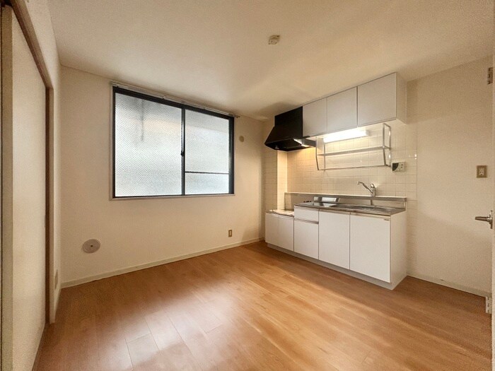 レジデンスこうだの物件内観写真