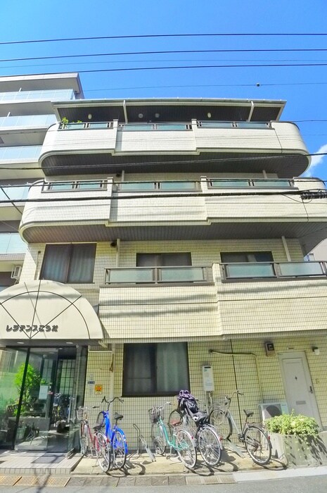 レジデンスこうだの物件外観写真