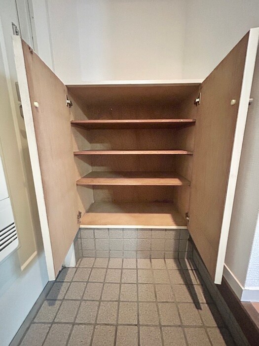 レジデンスこうだの物件内観写真