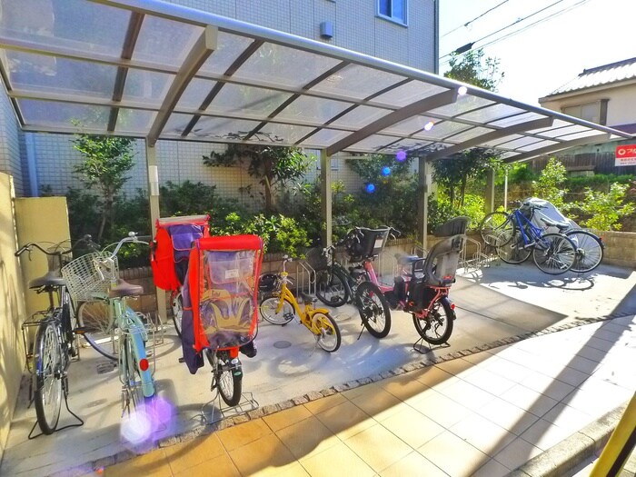 ラ・ボヌールの物件外観写真