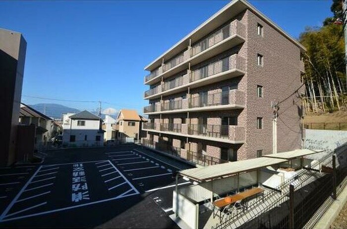 ベルエールＢ棟の物件外観写真