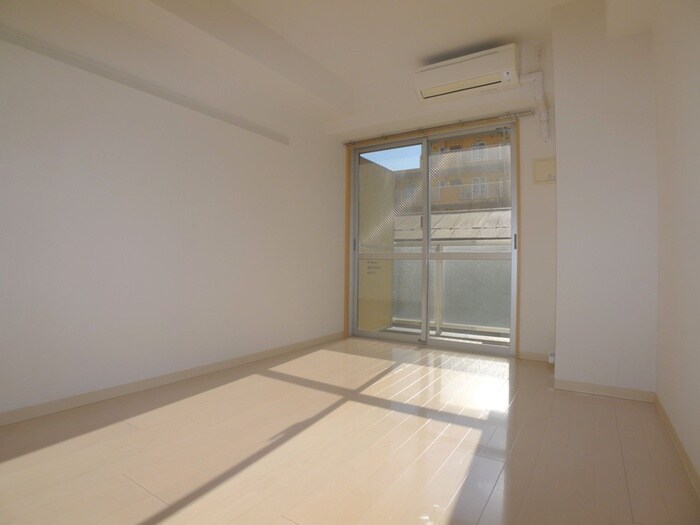 Ｓ－ＦＯＲＴ本八幡Ｍａｉｒｉｅの物件内観写真