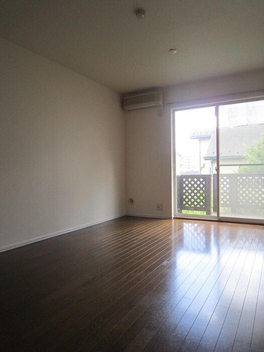 グレ－スカメリア市が尾Ｂ棟の物件内観写真