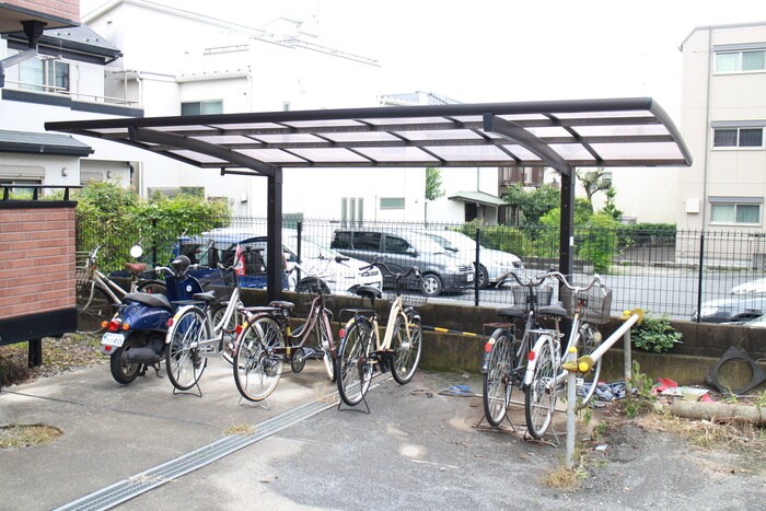 オリ－ブハウスの物件外観写真