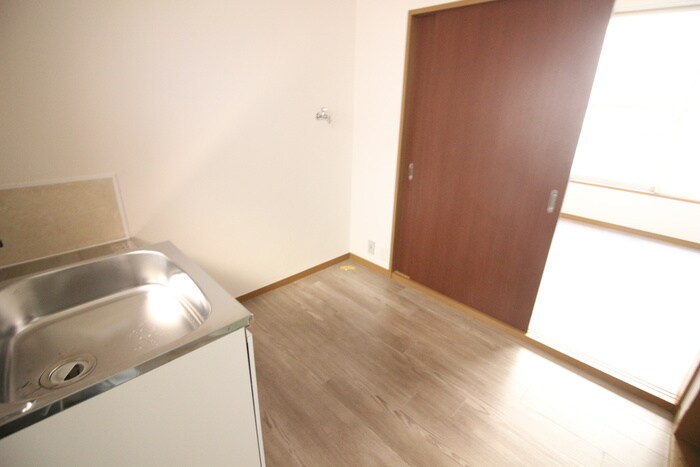 市川ハイツＡの物件内観写真