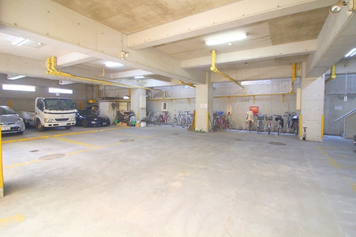 ロイヤルグレ－スの物件外観写真