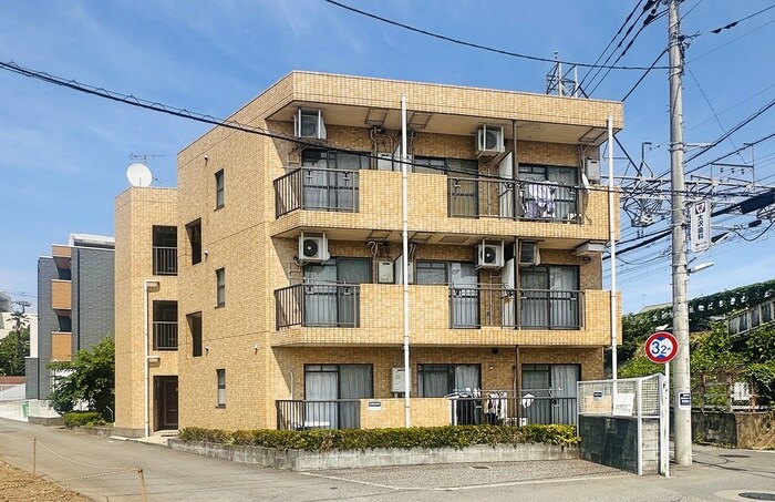 ヴィエンベニードの物件外観写真