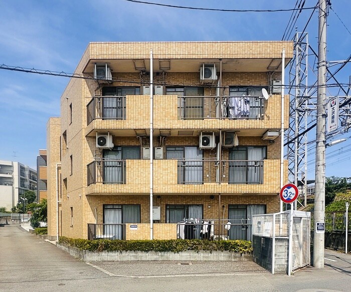 ヴィエンベニードの物件外観写真