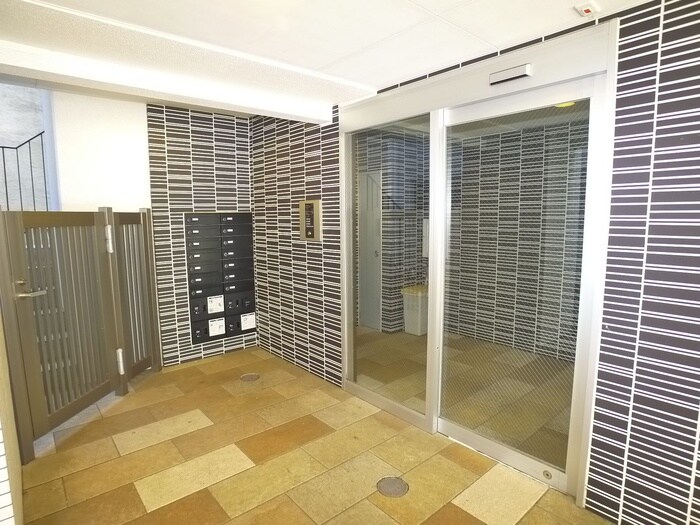 ＥａｓｔＯｎｅ平井の物件外観写真