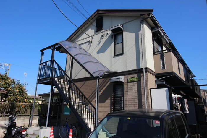 ロティエ越谷の物件外観写真