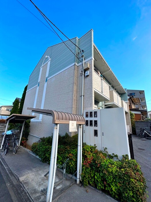 エバ－パティオHAの物件外観写真