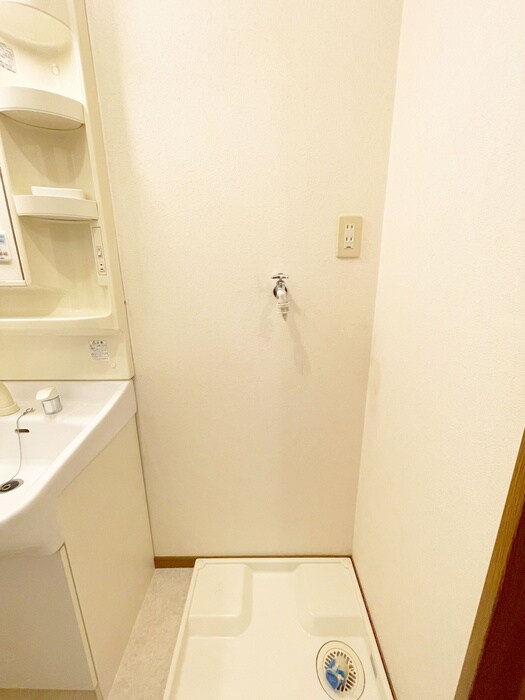 アムール　Ｃａｇｅの物件内観写真