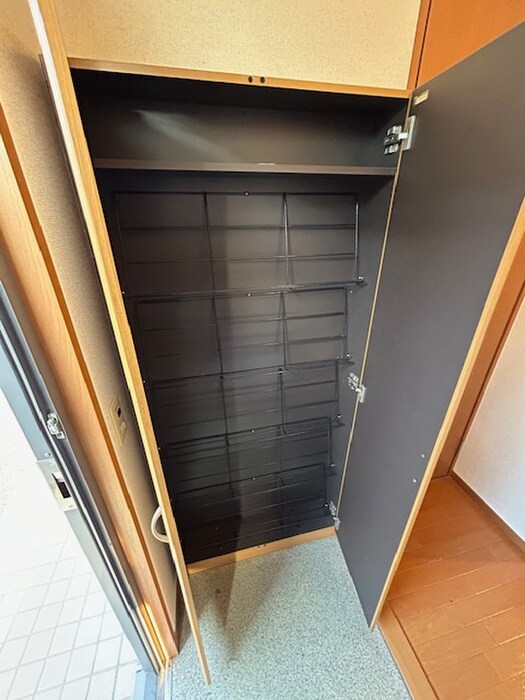 リバーパークＡの物件内観写真