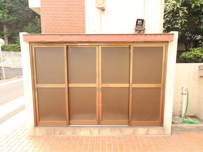 ヴィラ赤津の物件外観写真