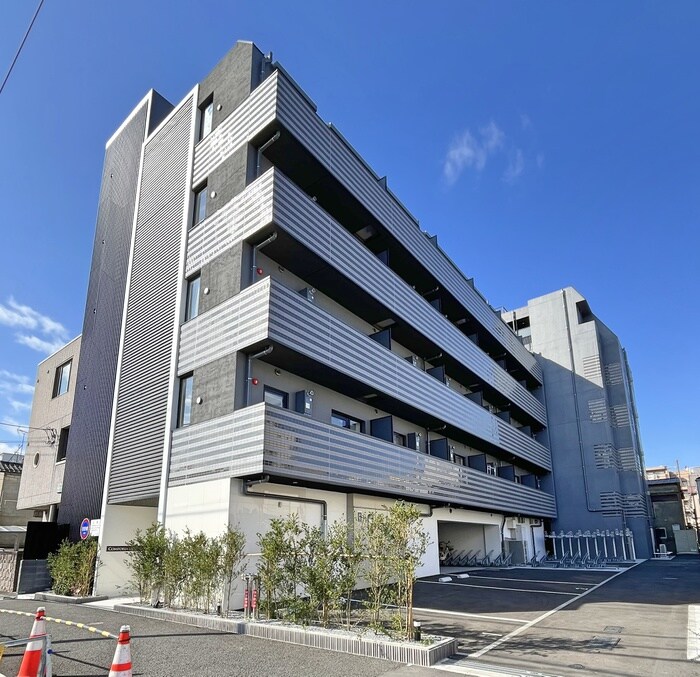 コンフォリア・リヴ平井MUTIOの物件外観写真