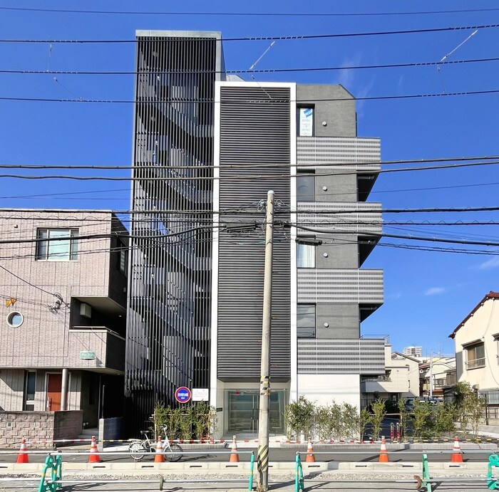 コンフォリア・リヴ平井MUTIOの物件外観写真