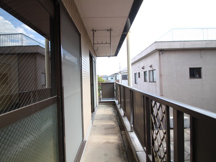 フラワーヒルズの物件内観写真