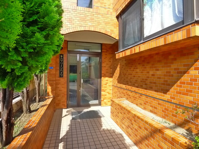 第６グリーンハイツの物件外観写真