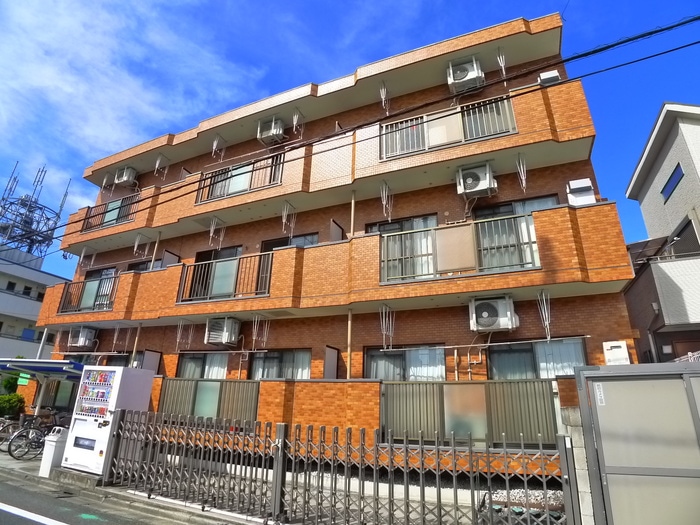 第６グリーンハイツの物件外観写真