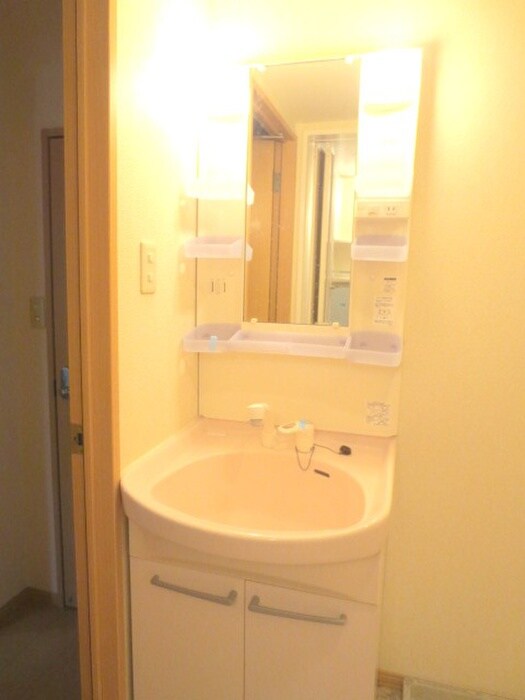 グランディ－ルナギサワの物件内観写真