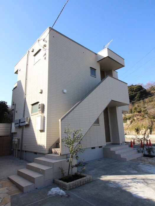 ルミエールNKの物件外観写真