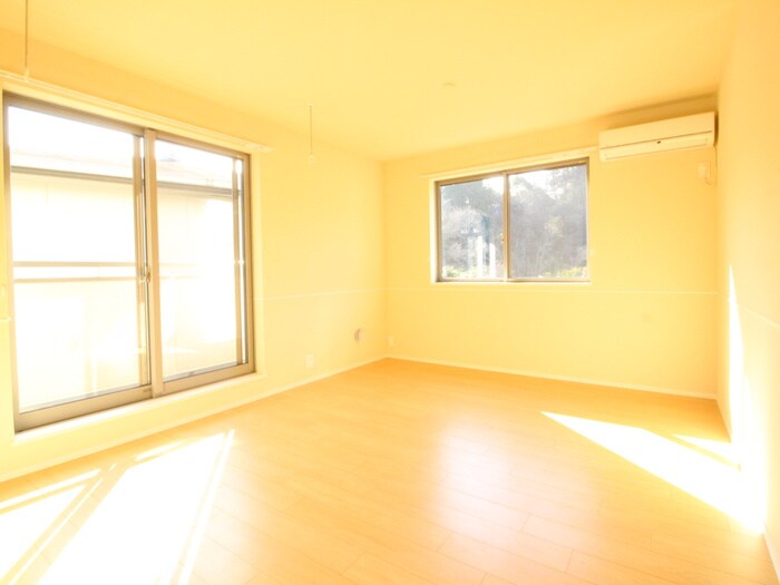 ルミエールNKの物件内観写真