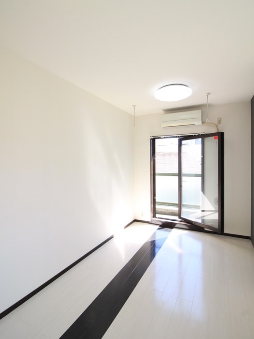 リーヴェルステージ白楽壱番館の物件内観写真