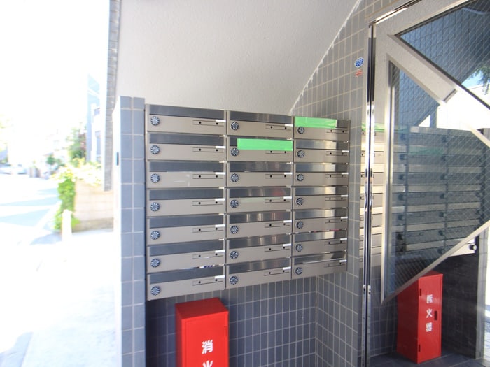 リーヴェルステージ白楽壱番館の物件外観写真