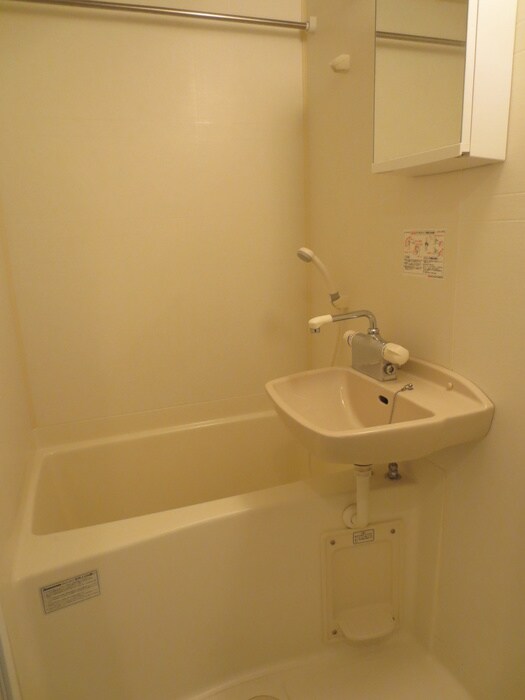 レジディア三越前の物件内観写真