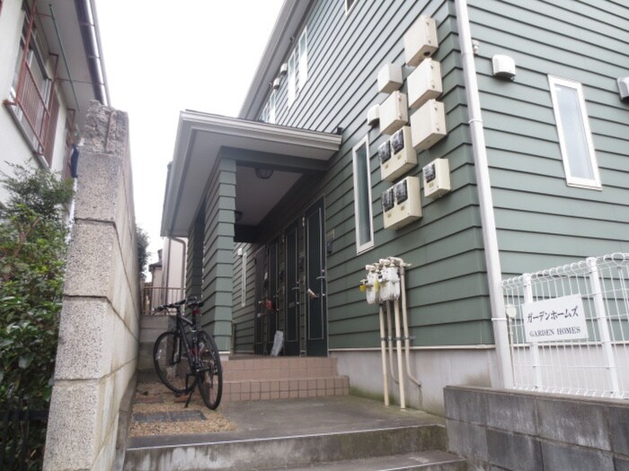 ガーデンホームズの物件外観写真