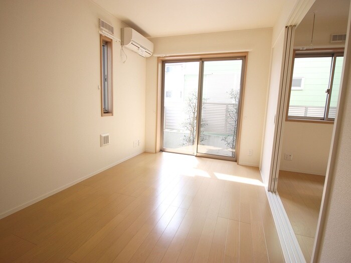 ソレイユ吉祥寺の物件内観写真