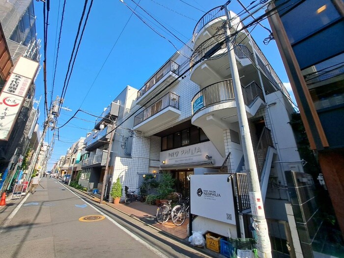 アビタシオン下井草の物件外観写真