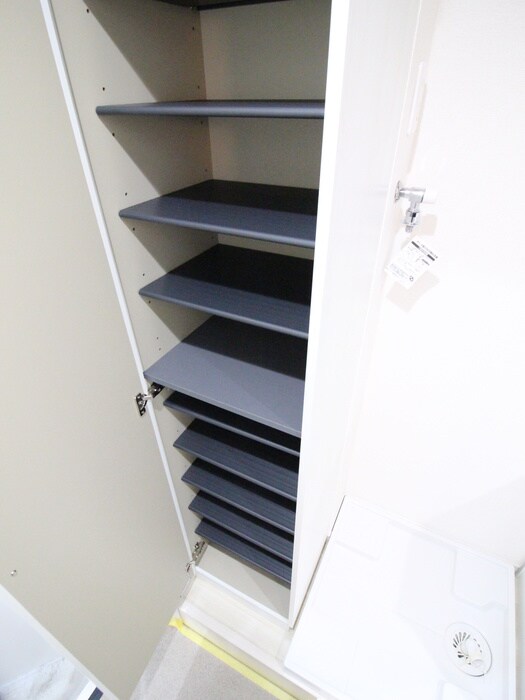 Ｒａｆｆｉｎａ　Ｗａｒａｂｉの物件内観写真