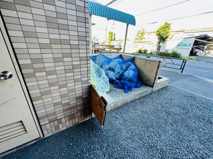 メゾンリヴィエ－ルの物件外観写真