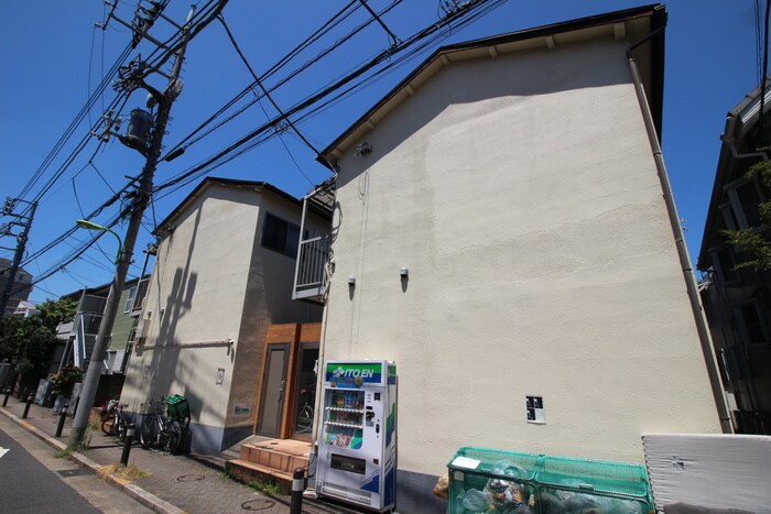 ヴィラ下北沢C棟の物件外観写真