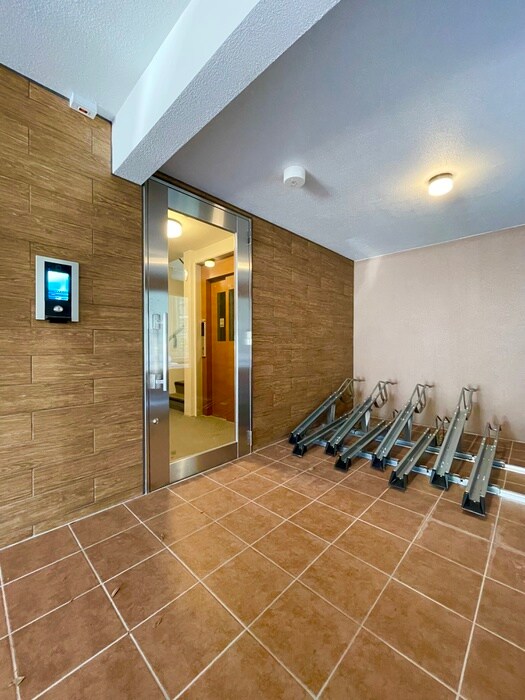 ＡＭＹ８４１６の物件外観写真